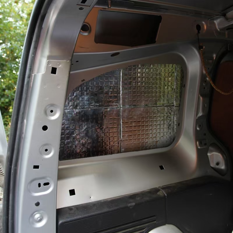 10 szt. Mata wygłuszająca do s – Sound Dampening Foam recenzja i cena